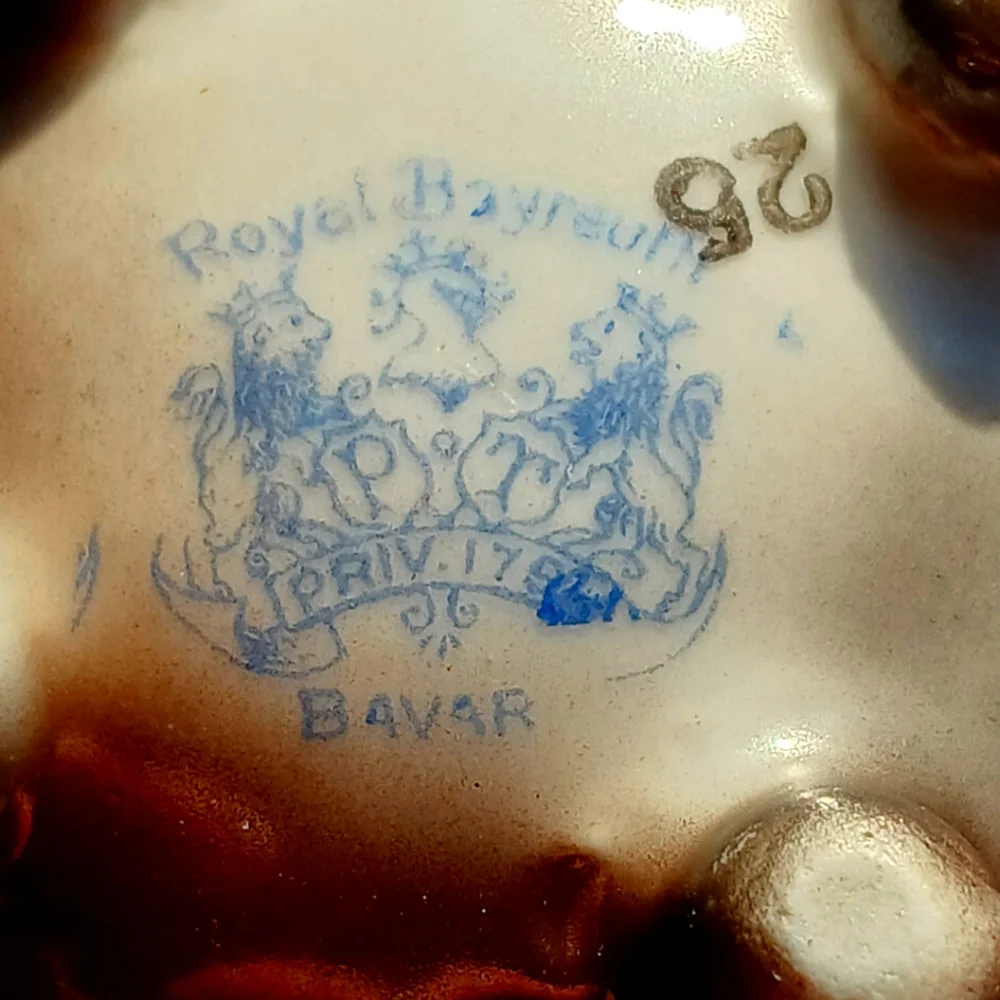 Vintage Royal Bayrewth Marked Minature Vase Tooth Pick Holder - Picture 4 of 4